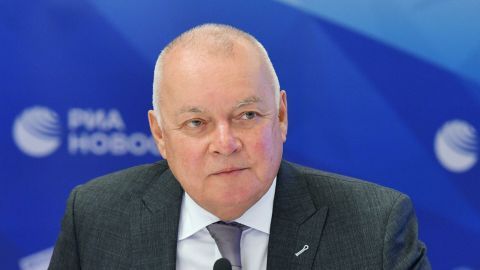Дмитрий Киселёв Дмитрий Киселёв