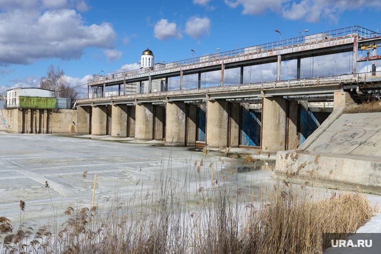 МО: националисты заминировали дамбу водохранилища в ДНР