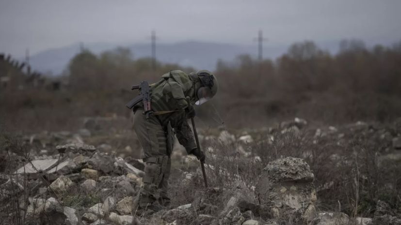 Сапёры России за сутки обезвредили около 4 тысяч взрывоопасных предметов в ДНР и ЛНР