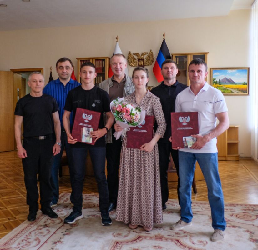 Александр Ананченко пообщался с победителями Первенств России по боксу