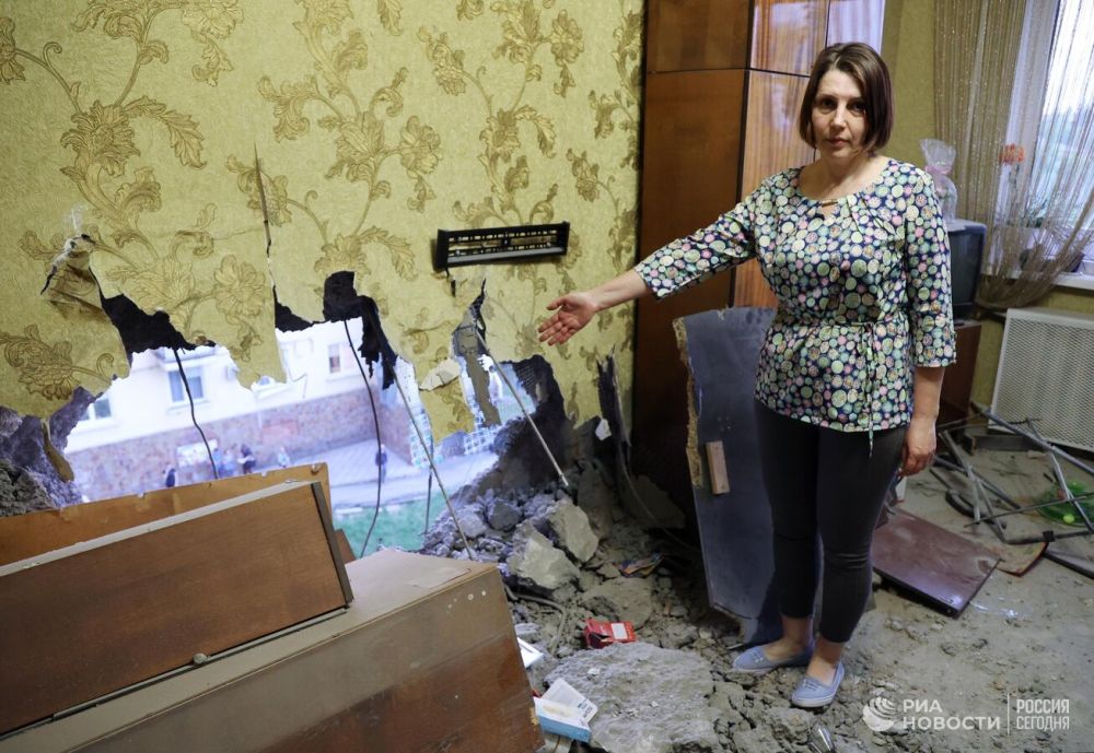 ВСУ стреляли по школам в Донецке из РСЗО "Смерч", заявили в МЧС ДНР ВСУ стреляли по школам в Донецке из РСЗО "Смерч", заявили в МЧС ДНР