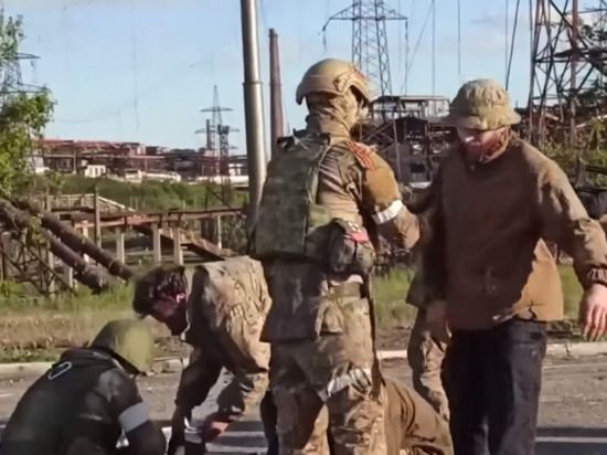 ����� 100 �������� ������ ��������� � ���� ��� �������������