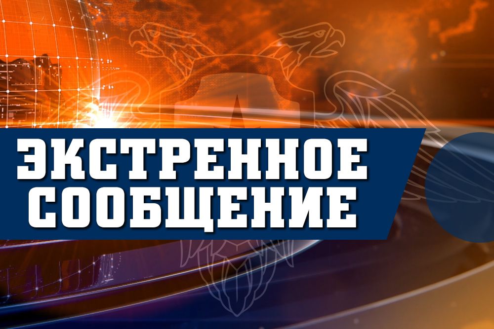 Сотрудники МЧС ДНР ликвидируют пожар в Петровском районе в результате обстрела ВФУ
