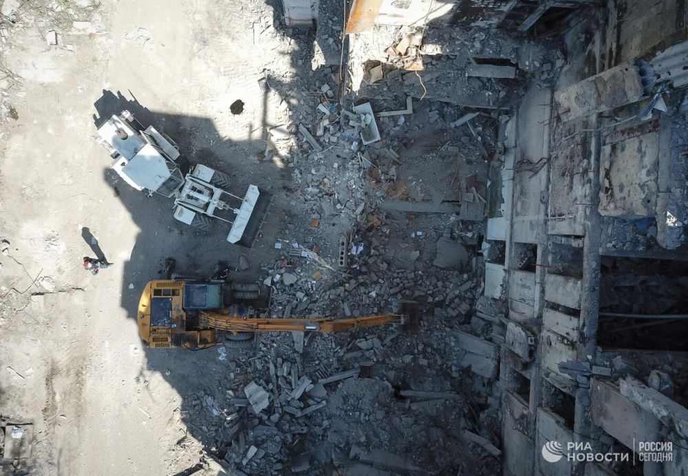 Глава Мариуполя запретил купаться в акватории города Глава Мариуполя запретил купаться в акватории города