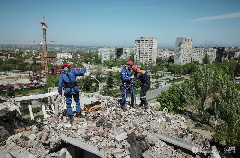 Глава Мариуполя запретил купаться в акватории города Глава Мариуполя запретил купаться в акватории города