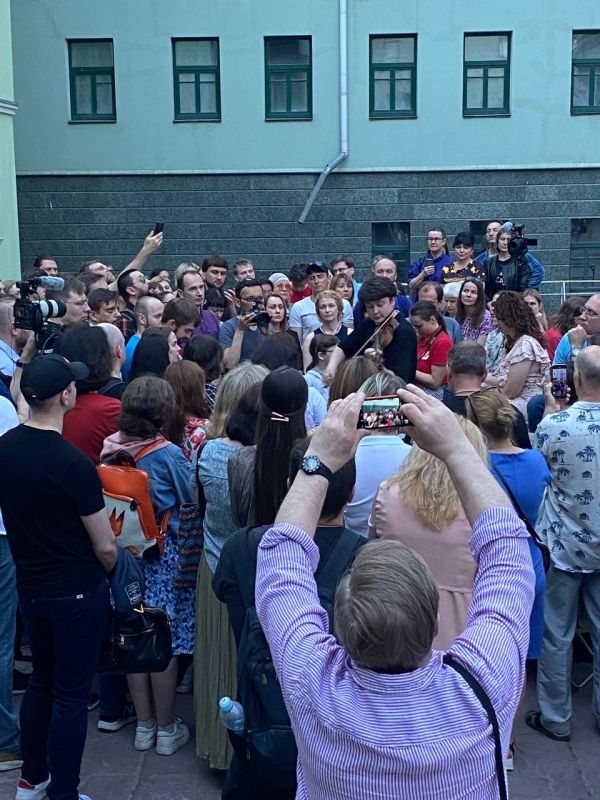 ��� �������� - ���� ��� ��������� @dolgareva � ������� ���� ��������� @petrlundstrem ����������� ������� �������� ����������-����������� �����