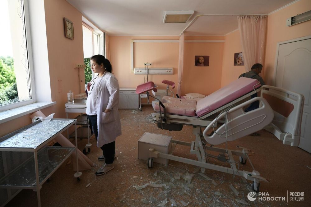 Мэр Донецка назвал обстрел города одним из самых ожесточенных за восемь лет Мэр Донецка назвал обстрел города одним из самых ожесточенных за восемь лет