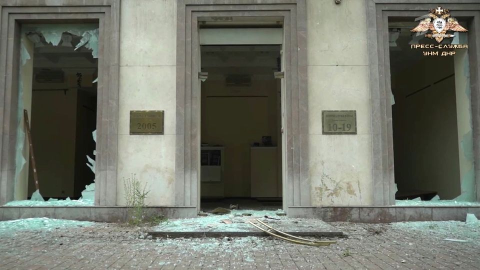 Украинские вооруженные формирования продолжают атаковать мирные города и поселки Донбасса