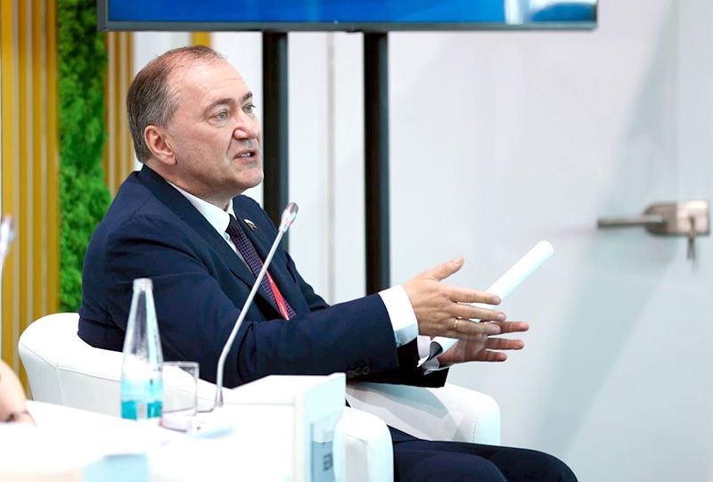 Дмитрий Белик предложил пути решения вопросов, касающиеся адаптации жителей ЛНР и ДНР.