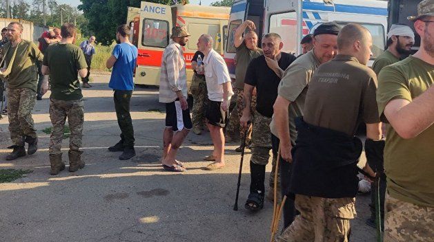 Приказ уничтожить Авдеевку, принудительная депортация, обмен пленными. Хроника событий на Украине на утро 30 июня