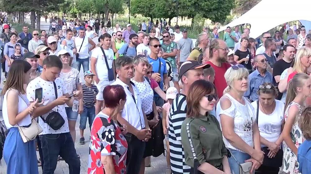 Глава Донецкой Народной Республики Денис Пушилин принял участие в праздничном мероприятии по случаю Дня работников морского флота