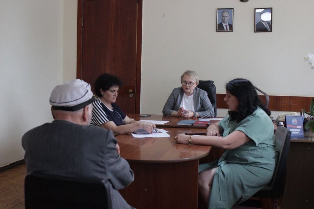 ������ ����� ������� ������ ������������� ������������ ������ �. �������� ������ ������������