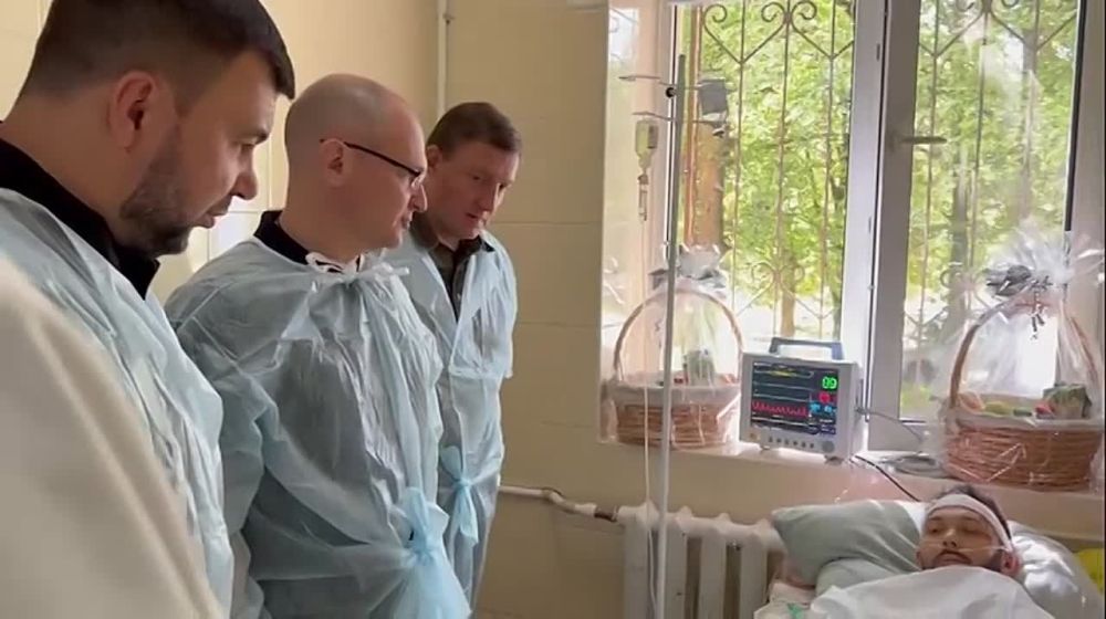 Появилась информация о гибели после обстрела активистов «Молодой Республики» — пророссийской волонтерской организации, об этом сообщил руководитель «Молодежки» Кирилл Макаров