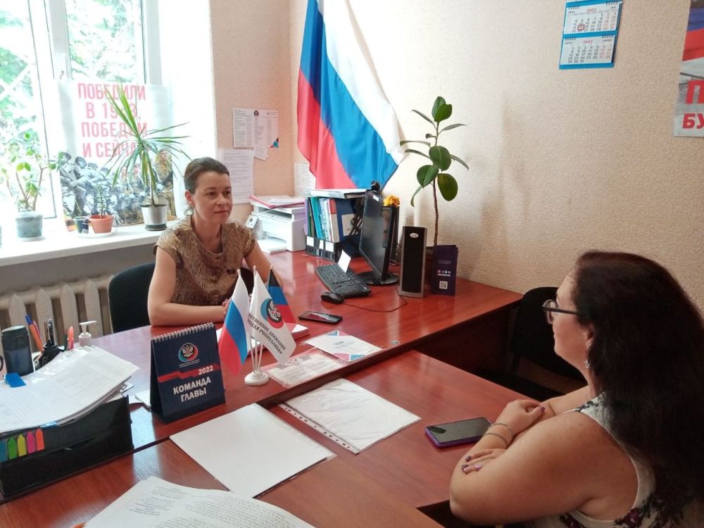 Василий Ткачук: Приём граждан депутатом Народного Совета Донецкой Народной Республики в Общественной приемной Председателя Общественного Движения «Донецкая Республика» Д. В. Пушилина