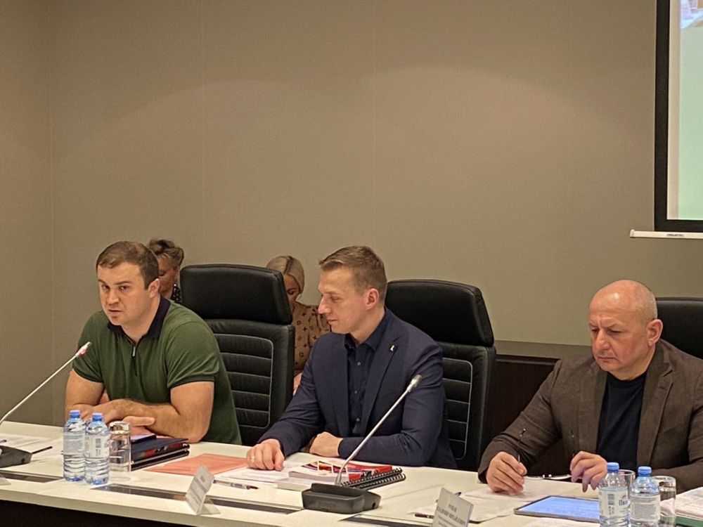 � ������� �������� ������� ���� �� ����: ������������� ���������������� ��� � ��� � ����������������� ���������� ��������� � ����� ������ ���� ������������, �������� � ��������������