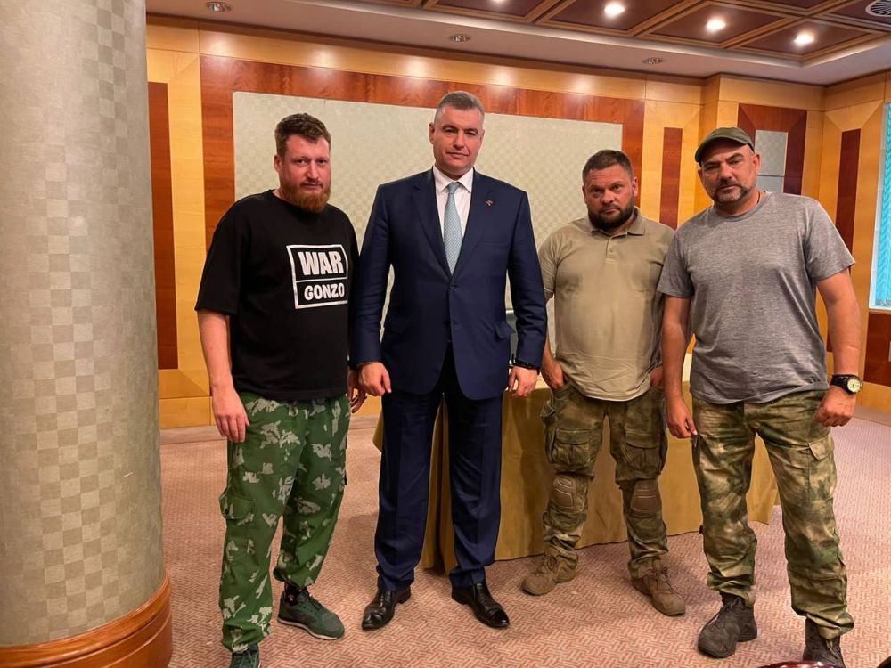 ��� � ������, � ������� ����������� � ����������� �������� ����������������: �������� ��������� (�����), ������ ������� (War Gonzo), �������� �������� (�������������� ������) � �������