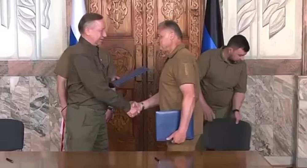 Мариуполь Санкт-Петербург