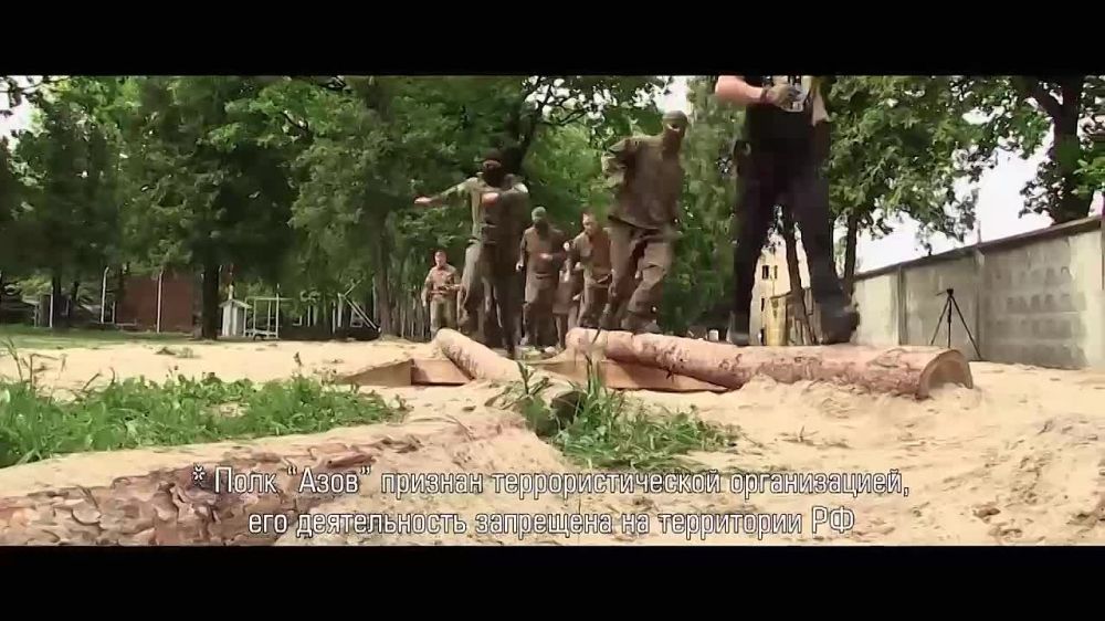 В воскресенье на «Первом канала» был впервые показан документальный фильм «Азов» головного мозга», содержащий эксклюзивные кадры и показания очевидцев