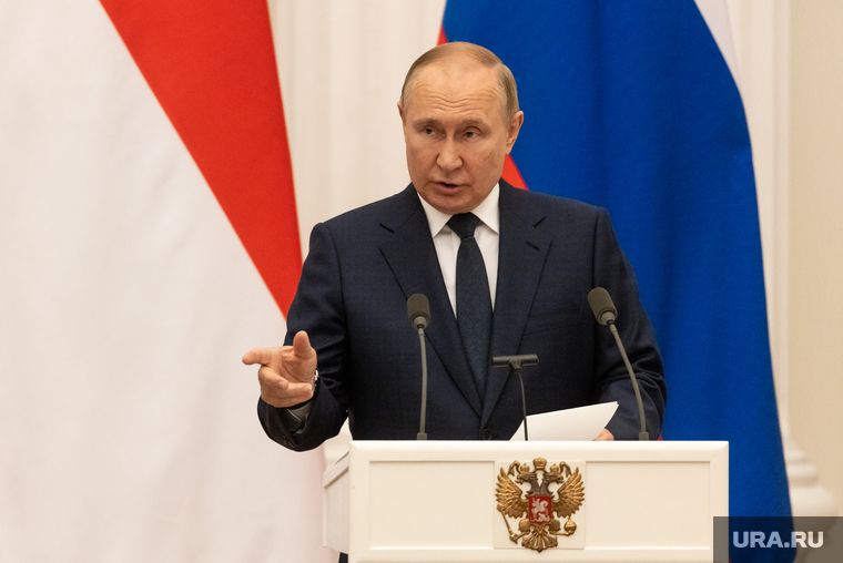 Путин поручил охранять школьников Донбасса