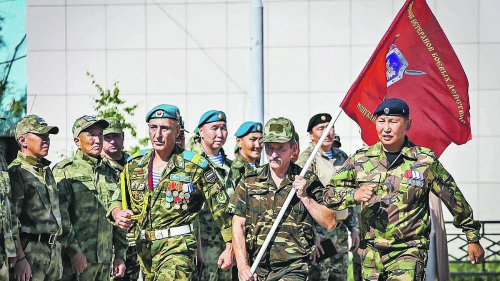 «Они должны быть добровольцами, а не наемниками с бешеными зарплатами»