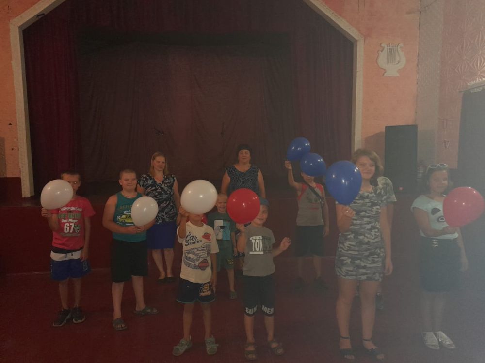 Александр Скворцов: Культурно-развлекательная программа "Шире круг" в городском клубе им. Франко