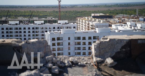 Новые дома в Мариуполе, юбилей Енакиево, выговоры чиновникам: Обзор субботних новостей