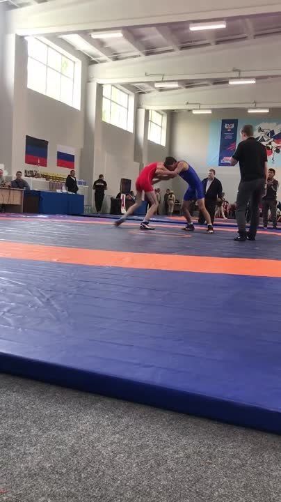 ����� ������ � ���. �������� ����� ������� �� �������� ������������ �� �����-������� ������ � �������