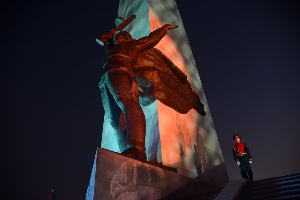 � �������, 8 ��������, � �������� ��������� �����-������ ���������� ������������� �����������, ����������� 79-� ��������� ������������ ��������