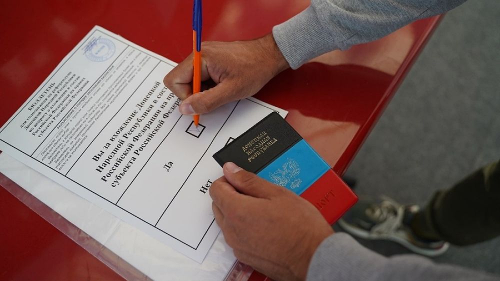 «Мы наконец-то возвращаемся в Россию»: Как прошел финальный день референдума на освобожденных территориях ДНР