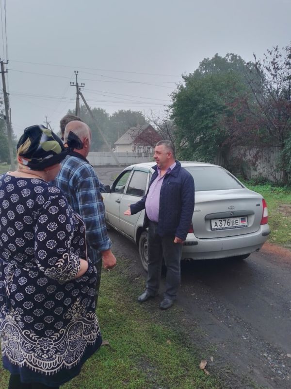 Дмитрий Лысенко: Сегодня, 30 сентября, глава Пелагеевской поселковой администрации Роман Грицай провёл сход граждан по улице Федорова