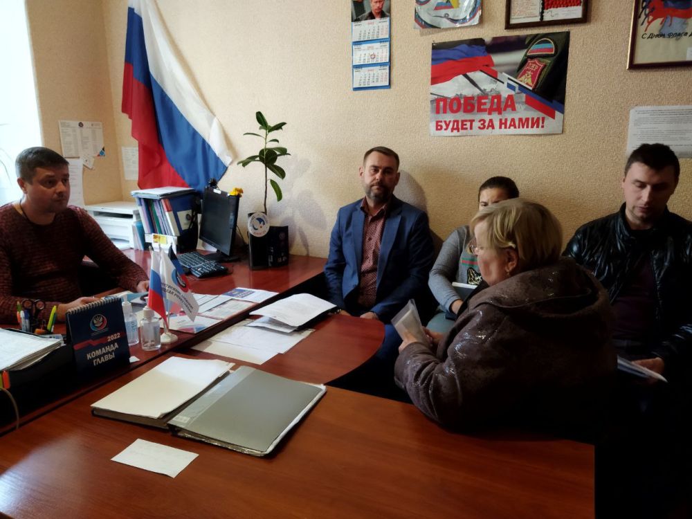 Василий Ткачук: Провёл приём граждан в общественной приемной Председателя Общественного Движения «Донецкая Республика» Дениса Пушилина местного отделения Калининского района города Донецка