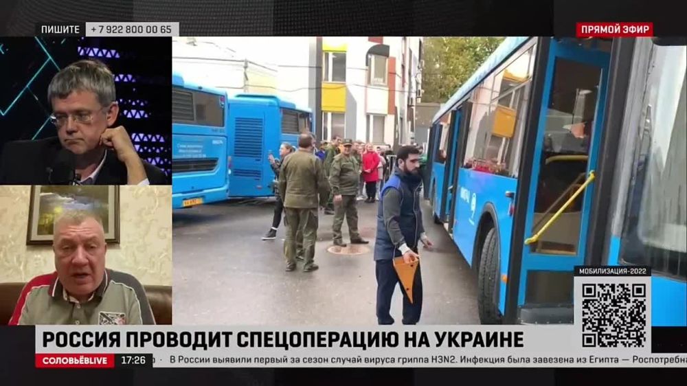 Что касается Москвы, кто кого таскает по метро