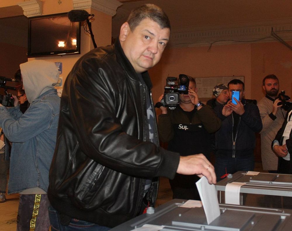 Роман Косарев: Несколько слов про администрации городов и районов Донецкой Народной Республики