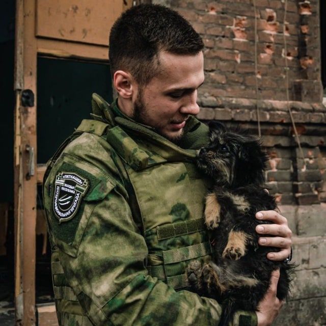 Сегодня свой День рождения празднует мой друг - министр молодежной политики Донецкой Народной Республики, Кирилл Борисович Макаров