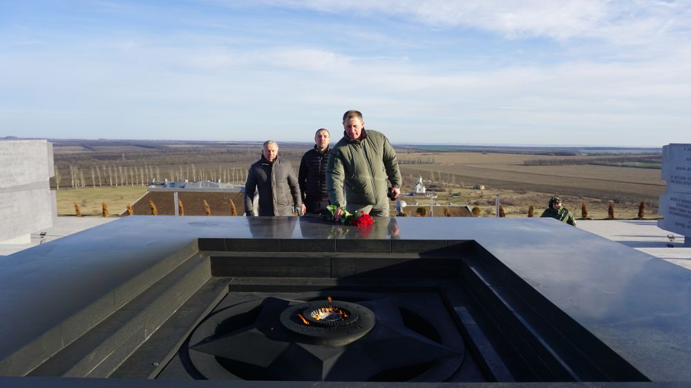 Чемпион мира по боксу посетил Донбасс