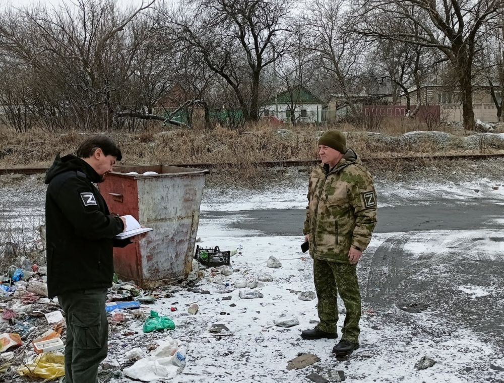 Объезд территории. Сегодня, 2 февраля, глава администрации города Снежное Александр Скворцов провел плановый объезд территории города с целью контроля благоустройства и санита...