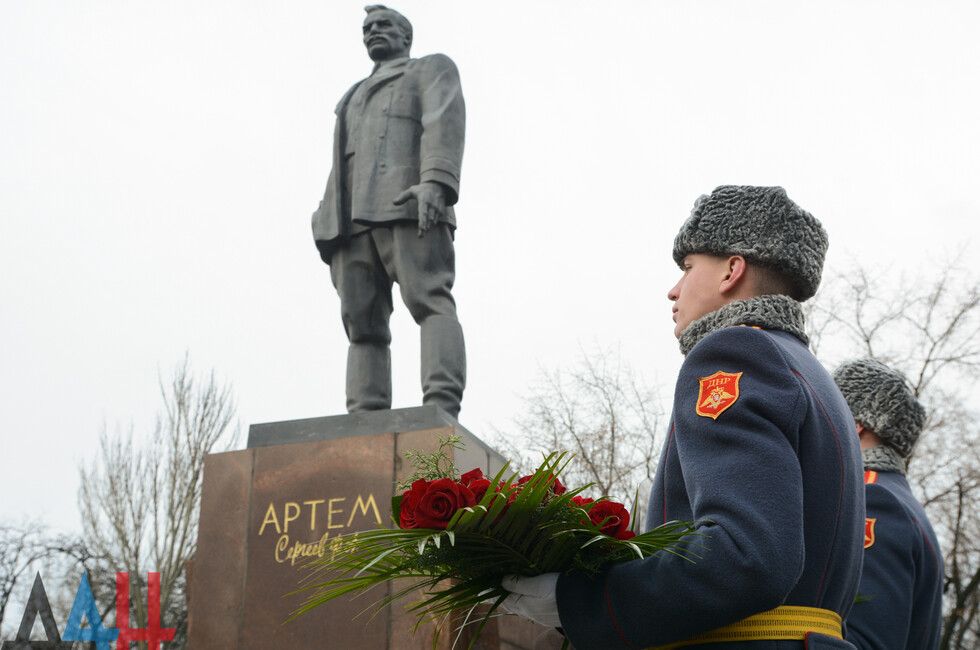 ������ ��� ��������� ����� � ��������� ������ � ���������� 105-� ��������� �������� ���