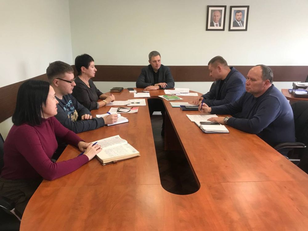 ������ ��������: � ������ ����������� �� ���������� ���������� ������� ������ � ������������ 80-����� �� ��� ������������ �������� �� �������-���������� ����������� ������ ���...