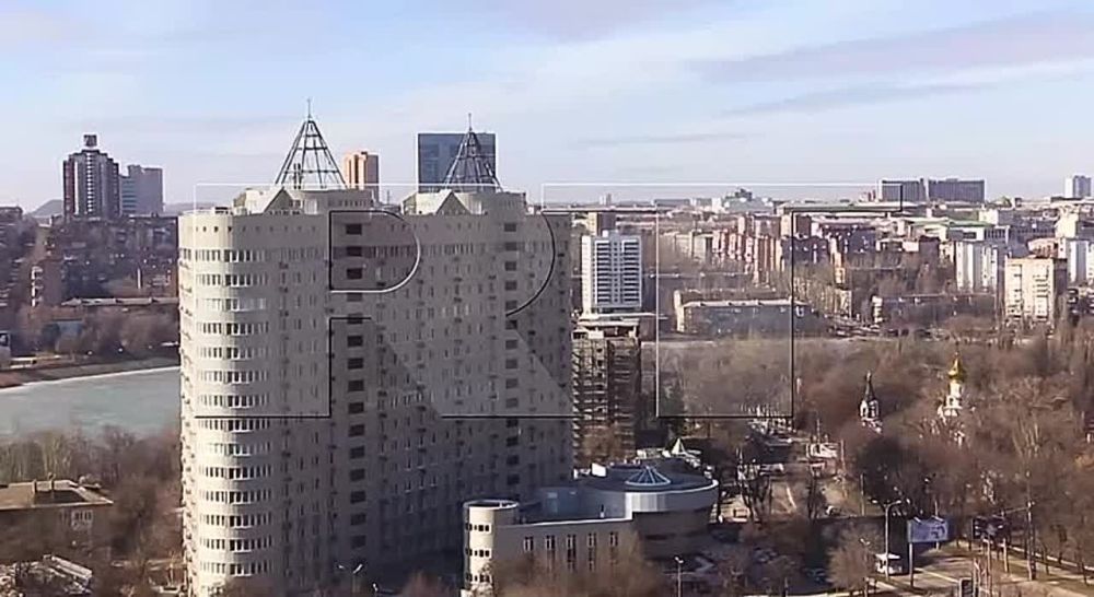 Роман Косарев: Звуки артиллерии слышны во всех районах Донецка