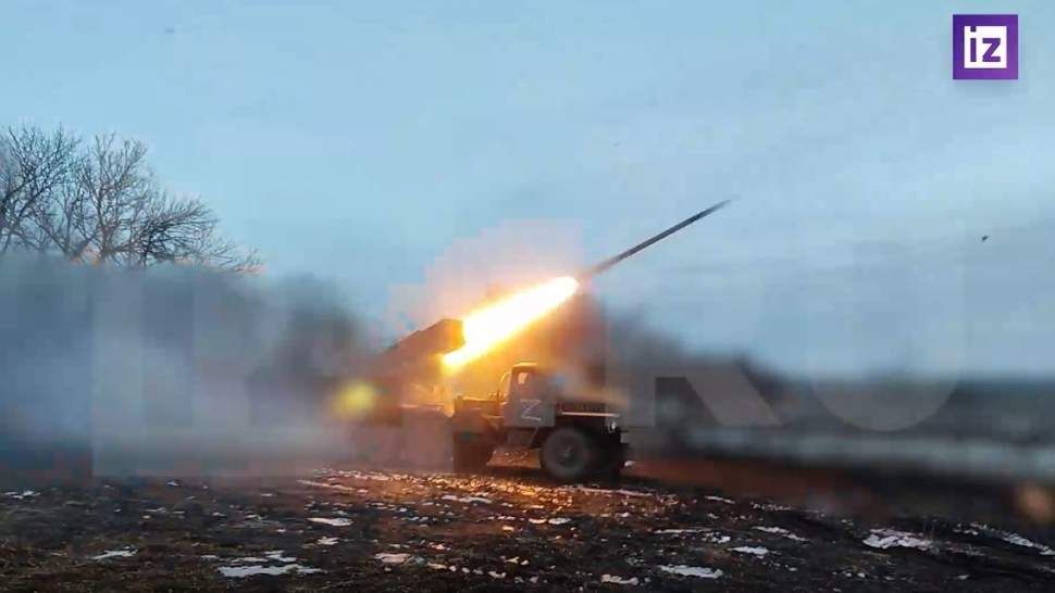 Корреспондент «Известий» показал работу реактивной артиллерии РФ