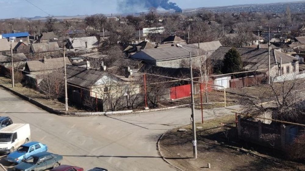 В ДНР над территорией Енакиево сбит самолет - мэр города Роман Храменков