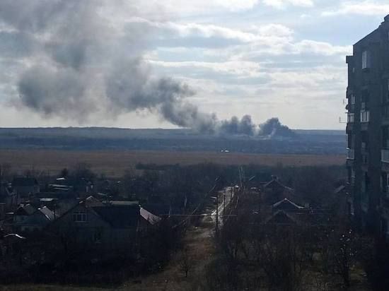 В небе над Енакиево сбит самолет
