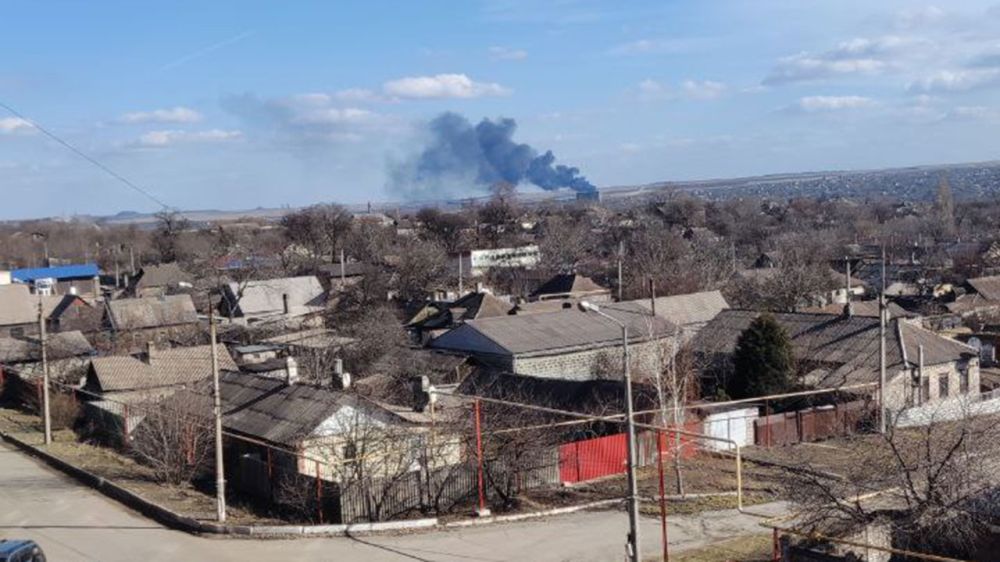Мэр Храменков сообщил, что над Енакиево в ДНР сбит самолет