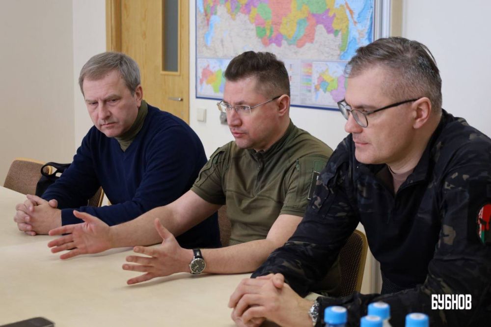 Илья Бубнов: Сегодня по приглашению Министра молодёжной политики ДНР Кирилла Макарова удалось побывать на встрече с представителями делегации из Белоруссии