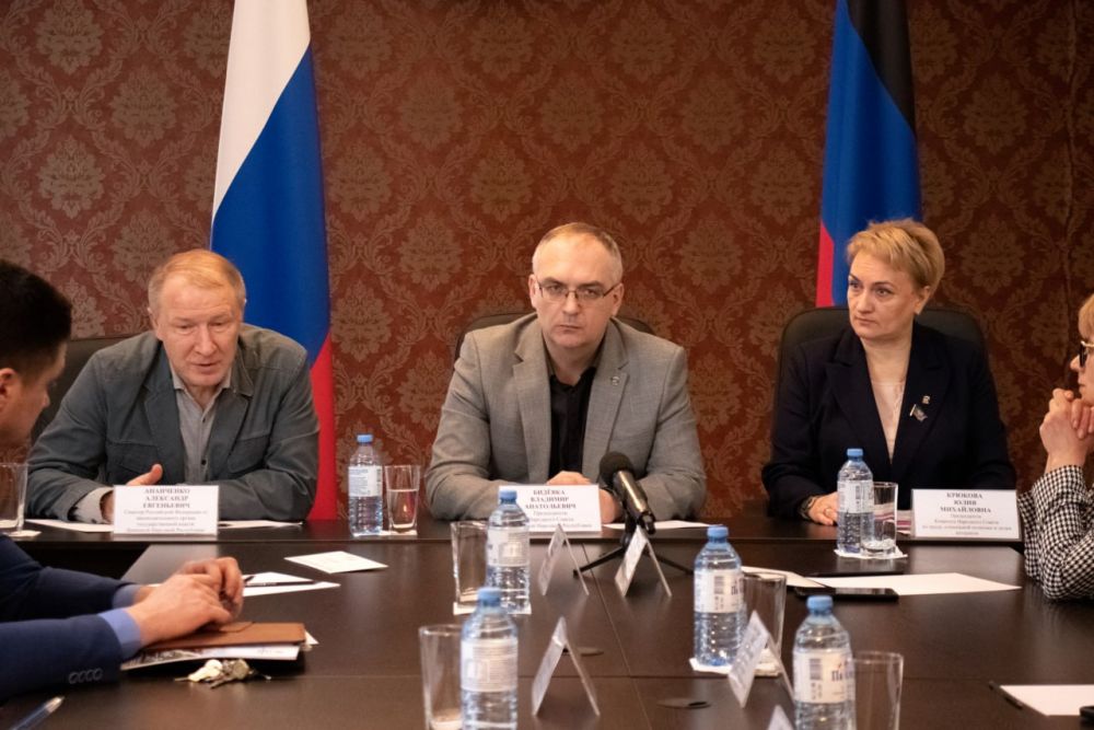 �������� ������ � ��������� ��������� ������� ������� � ���������� ��������������� ��� ��������� �����, ������������ � ���� ������� ��������