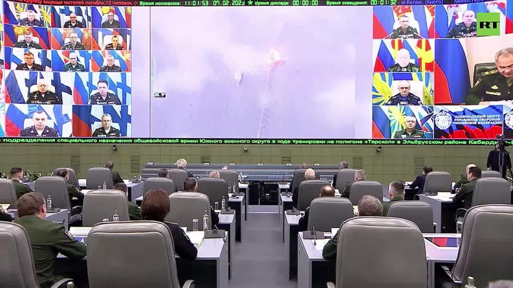 Военкор RT Роман @corrkosarev Косарев — о значении Артёмовска (Бахмута) для Украины: