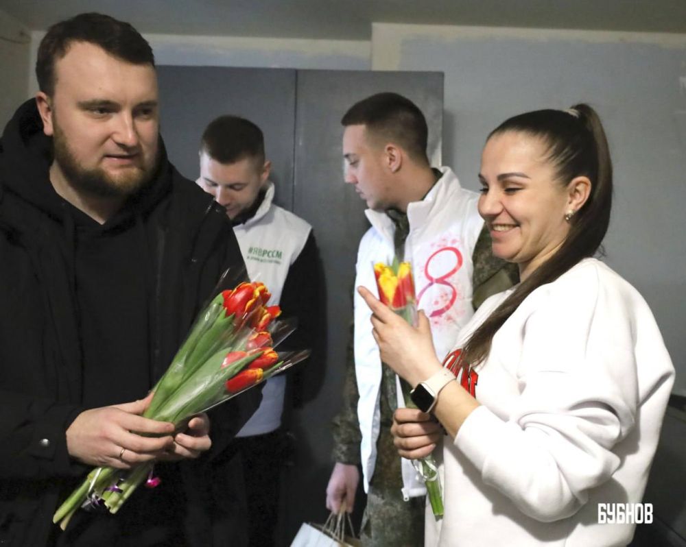 Илья Бубнов: Милые дамы!. В этот прекрасный день хочется пожелать вам всего самого доброго и светлого: мира, душевного тепла и простого женского счастья