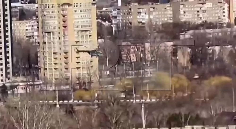 Роман Косарев: А из нашего окна авиация видна