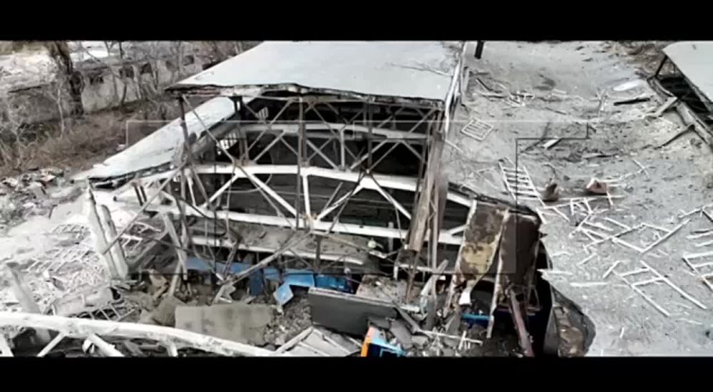 Роман Косарев: Сегодня нацисты киевского режима убили мирного жителя Волновахи, двое были ранены