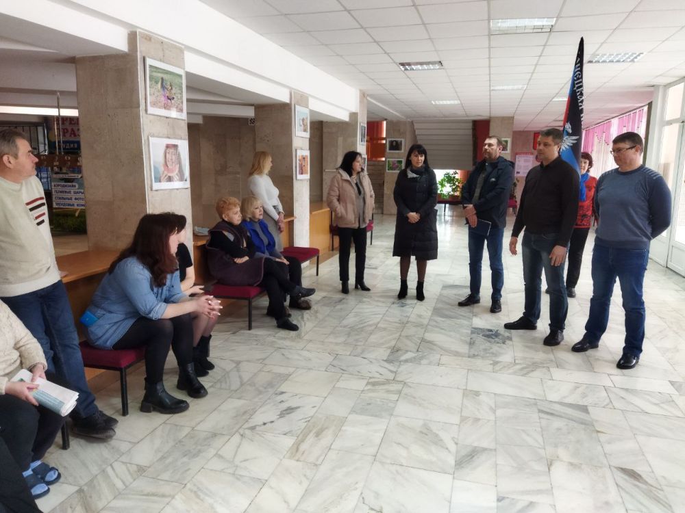 ������� ������: ������ ������� ��������� � ������������ ����� ������������� �. ������� � �������� ����������� ������� �������� � ���������� ���������� �. �������